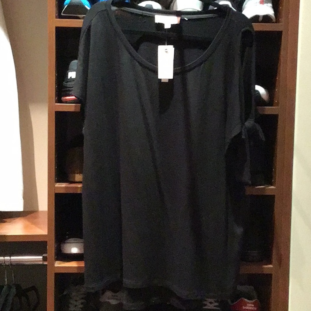 Philosophy slit shoulder one closed shirt
